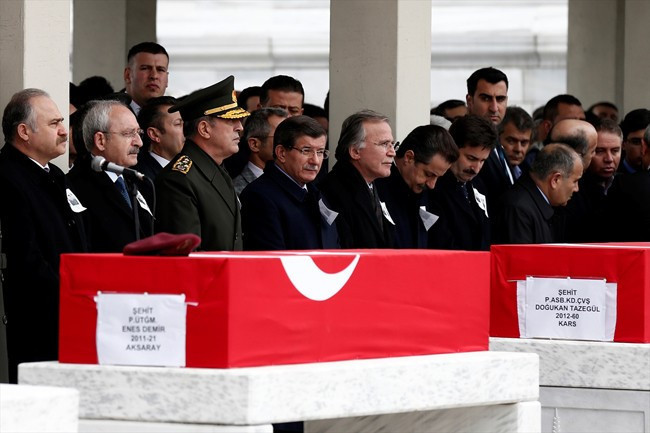 Şehitler son yolculuklarına uğurlandı - Resim: 4