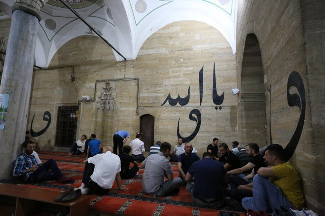 Kadir Gecesi'nde camiler doldu taştı - Resim: 2