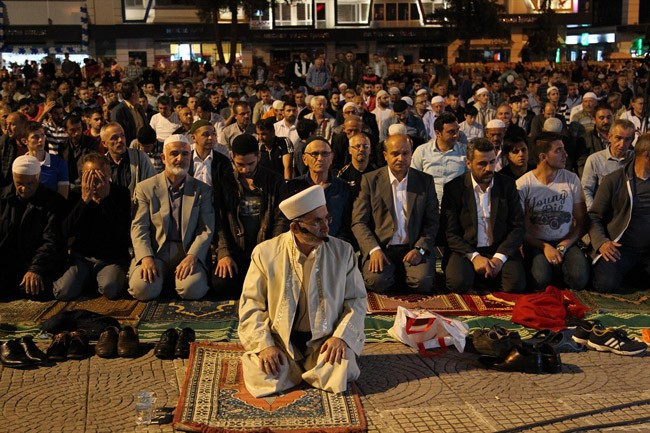 Seccadesini kapan meydana indi - Resim: 1