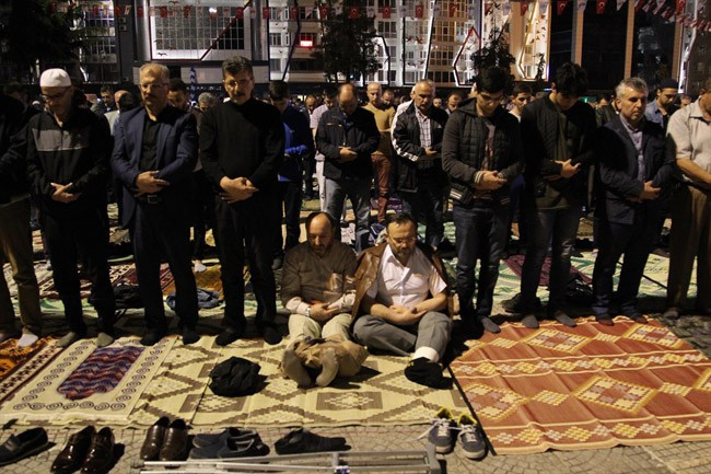 Seccadesini kapan meydana indi - Resim: 3