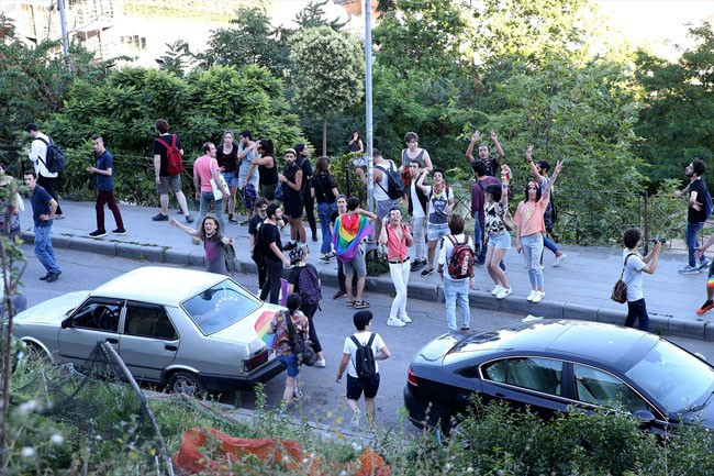 Polis LGBTİ'nin yürüyüşüne izin vermedi - Resim: 4