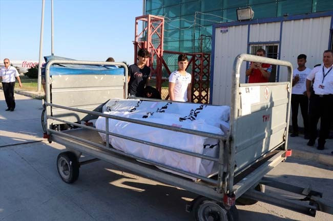 Suriyeli anne ve bebeğin cenazesi İdlib'e gönderildi - Resim: 3