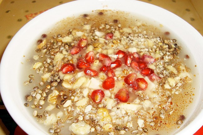 Kolay aşure tarifi malzemeleri! Aşure duası okunacak şeker ve incir...  - Resim: 3