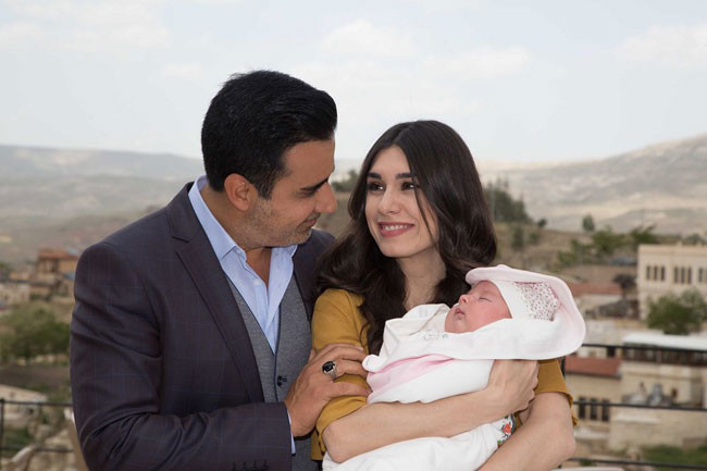 Aşk ve Mavi dizisinde bomba ayrılık! Başrol oyuncusu para için bıraktı - Resim: 1