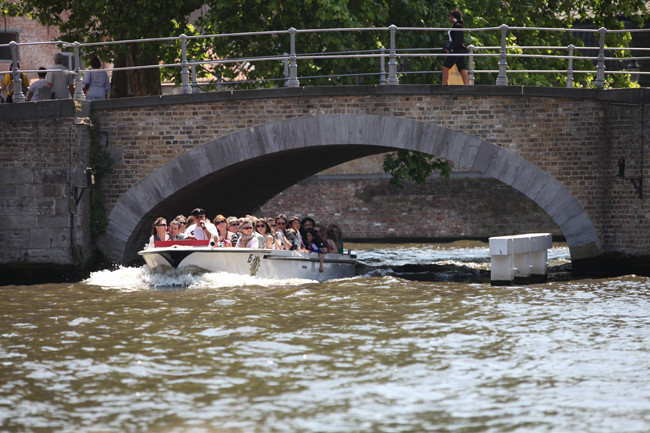 Brüksel sokaklarından ilginç manzaralar - Resim: 4