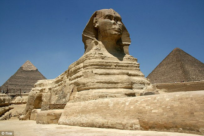 Tanrı kralın göğüs laneti - Resim: 4