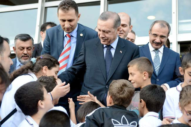 Erdoğan çocuğun elini böyle öptü - Resim: 4
