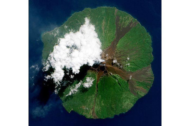 Patlama anları uzaydan görüntülendi - Resim: 2