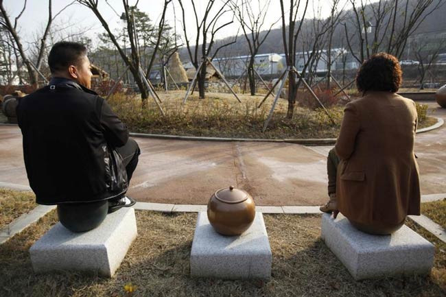 Tuvalet kültürünü öğreten heykeller - Resim: 1