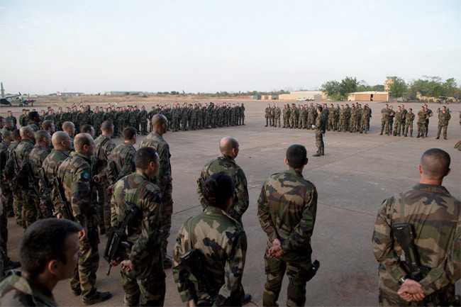 Fransız askerleri savaşa böyle gidiyor - Resim: 2