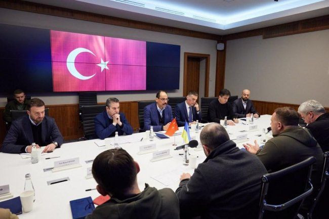 Türkiye'den Kiev'e kritik ziyaret! İbrahim Kalın Zelenski ile bir araya geldi - Resim: 1