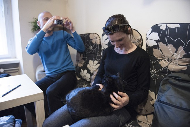 Kedi sevmek için kafeye gidiyorlar - Resim: 4