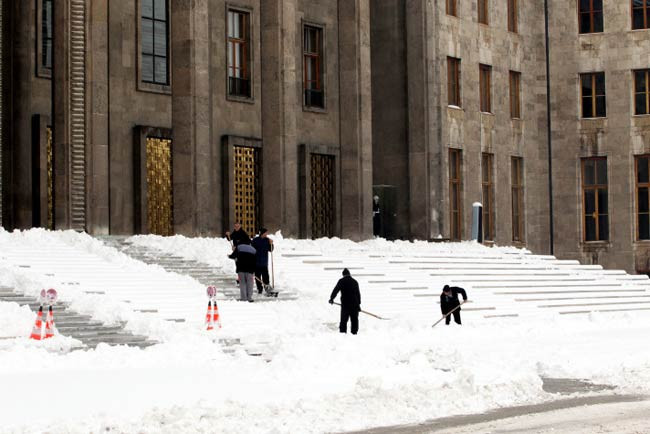 Başkent sabaha beyaz örtüyle uyandı - Resim: 1