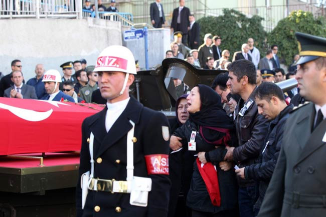 Şehitlerimiz törenlerle uğurlandı - Resim: 1