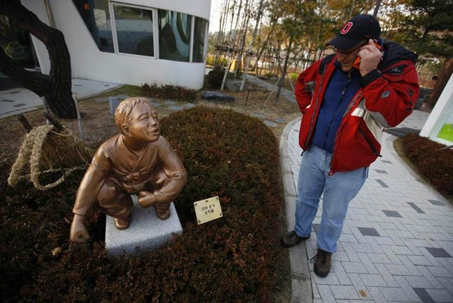 Tuvalet kültürünü öğreten heykeller - Resim: 4