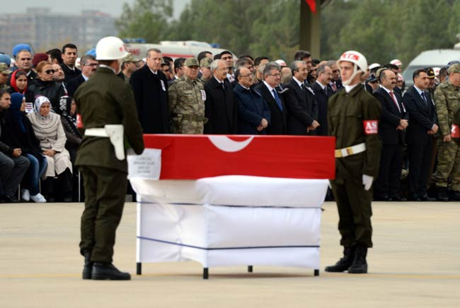Şehitlerimizi ebediyete uğurladık - Resim: 4