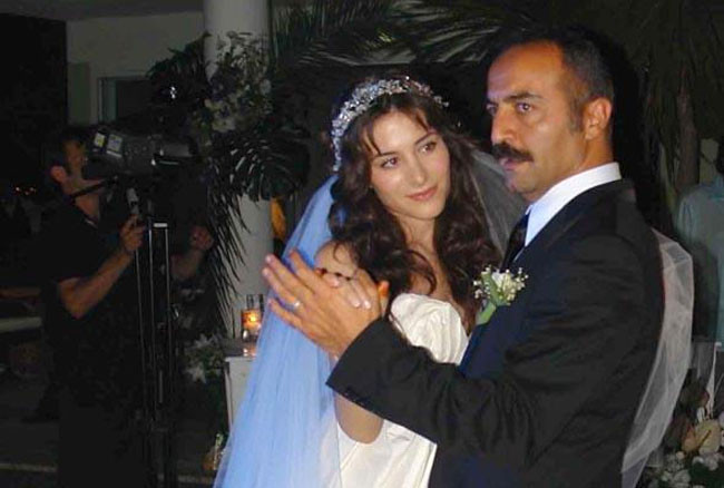 Yılmaz Erdoğan ile Belçim Bilgin boşandı yıllardır bitmeyen dedikodu - Resim: 4