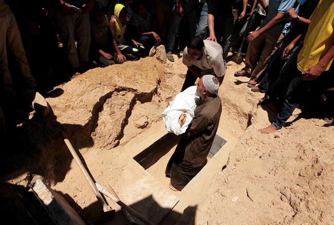 İsrail çocukları öldürüyor - Resim: 4