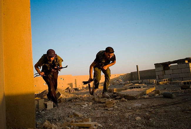 Suriye'de isyancıların bir günü - Resim: 1