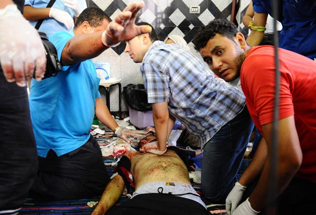 Mısır'da kan gövdeyi götürüyor - Resim: 2