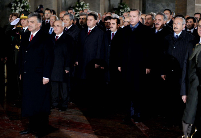 Devlet erkanı Anıtkabir'de buluştu - Resim: 4