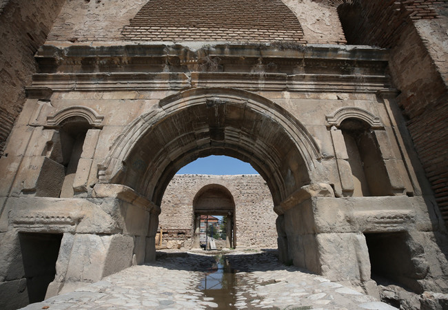 Roma Bizans ve Osmanlı imparatorluklarının kesiştiği yer gün yüzüne çıkıyor - Resim: 2