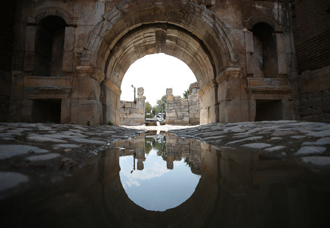 Roma Bizans ve Osmanlı imparatorluklarının kesiştiği yer gün yüzüne çıkıyor - Resim: 3