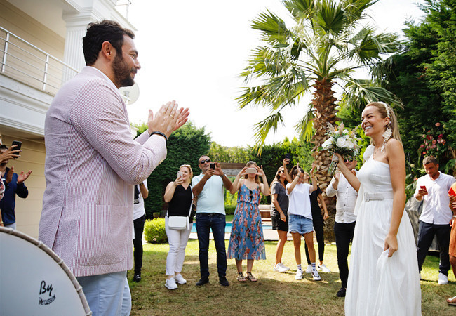 Bengü son paylaşımıyla 'boşanıyorlar' iddialarına son noktayı koydu!  - Resim: 2