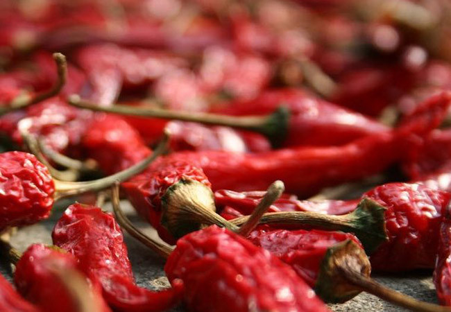 Kırmızı biber tam bir şifa deposu! Ağrıyan yerinize sürdüğünüzde... - Resim: 1