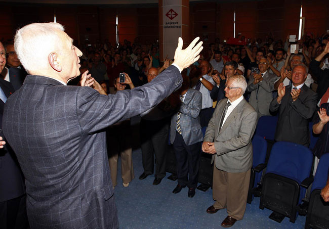 Haberal'a coşkulu karşılama - Resim: 4