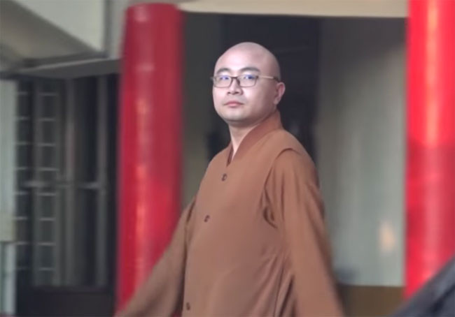 Budist rahip eşcinsel grup partisi yaptı kıskanç sevgili dünyaya ifşa etti - Resim: 3