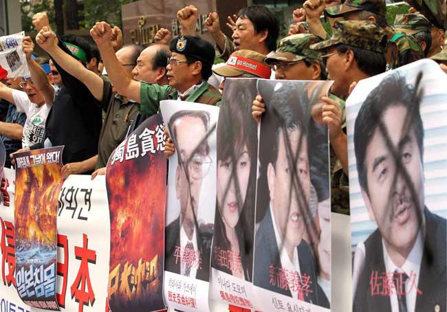 Dünya gündemi elinizin altında! - Resim: 3