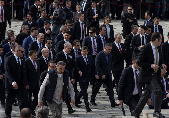 Şehitler gözyaşları ile uğurlandı - Resim: 1