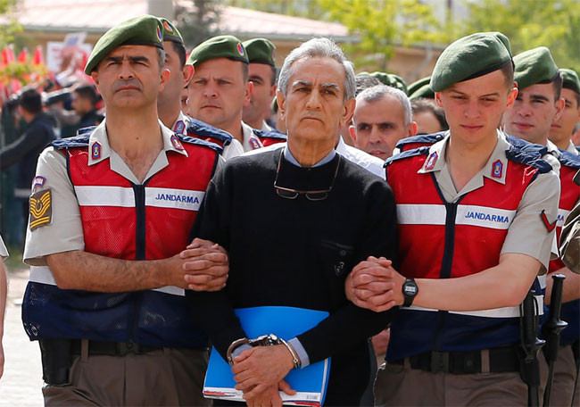 Kimler badem kurusu renkli tulum giyecek? Bomba isimler... - Resim: 2