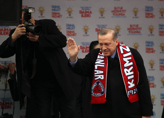 Erdoğan'ın mitinginde ilginç Gülen pankantı - Resim: 1