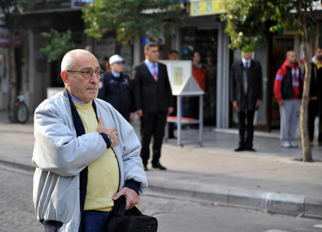 Saat 09.05'te tüm hayat tamamen durdu - Resim: 3