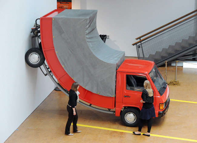 Dünyadan anlaşılması güç kareler! - Resim: 1