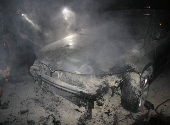 Terör yandaşları 3 araç kundakladı! - Resim: 4