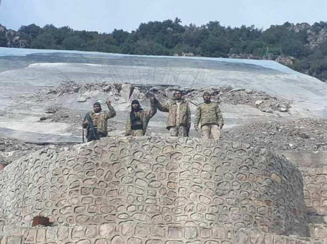 İşte sözde Öcalan anıtının son hali! Bakın önünde kimler var? - Resim: 1