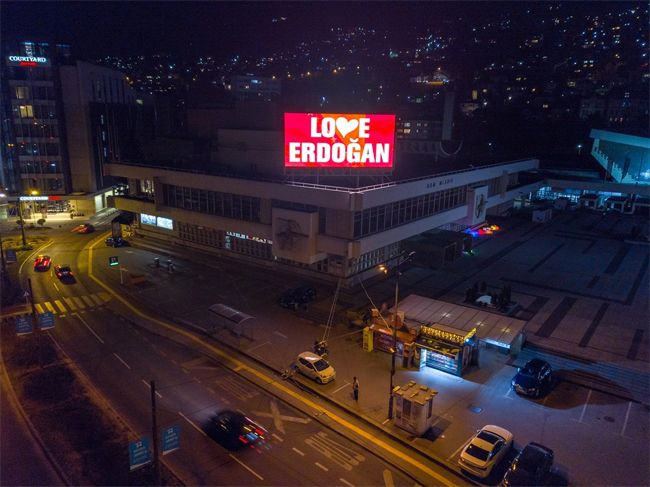 Saraybosna meydanlarında Erdoğan ilanı - Resim: 1