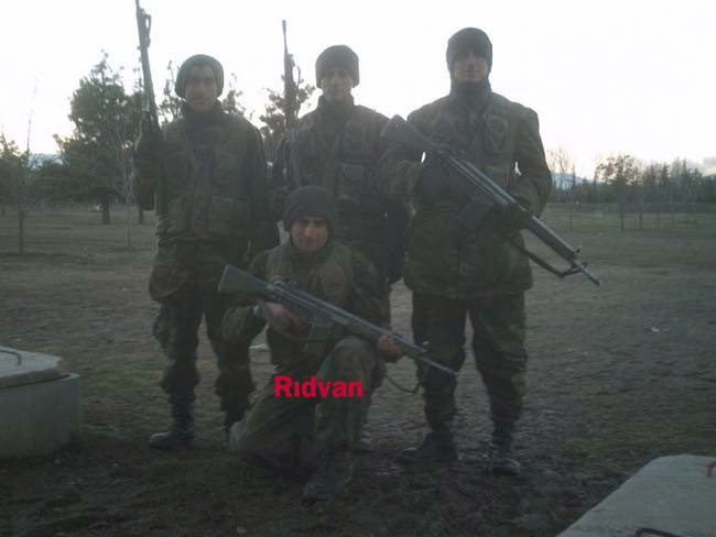 Şehit babası Kürtçe ağıtlar yaktı! - Resim: 4