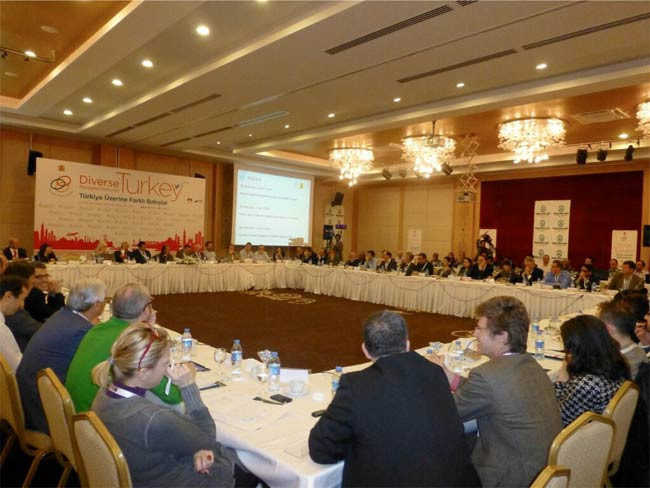 Aydınlar Abant'ta toplandı - Resim: 3