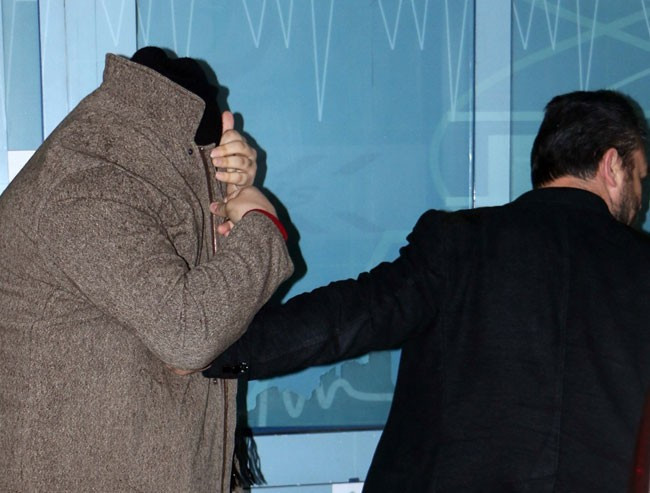 Asker, polis, avukat! Bomba bylock gözaltıları biri var ki... - Resim: 3