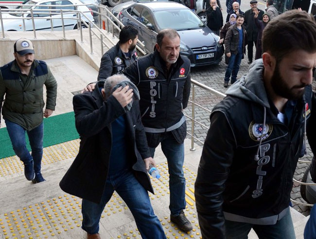 Asker, polis, avukat! Bomba bylock gözaltıları biri var ki... - Resim: 4