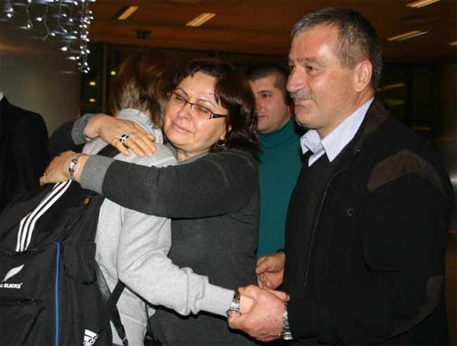 Kargaşadan kaçıp Türkiye'ye sığındılar - Resim: 1