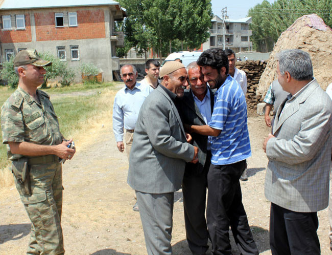 Şehit Vefa Çelik Ağrı'da toprağa verildi - Resim: 4