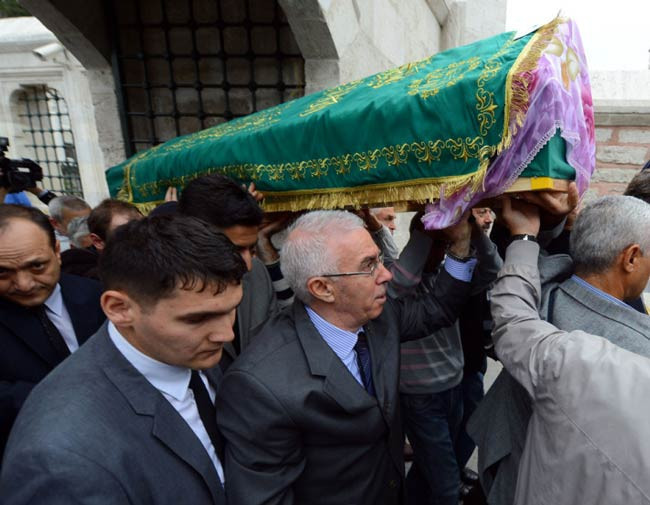 Hasan Iğsız cenazede - Resim: 4