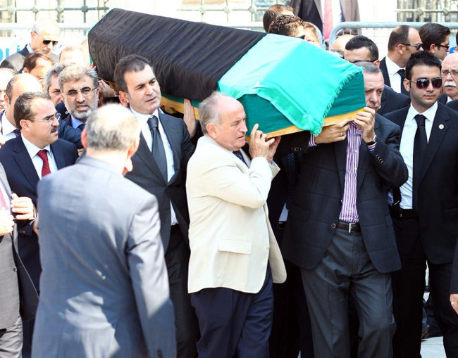 Anne Erdoğan böyle uğurlandı - Resim: 3