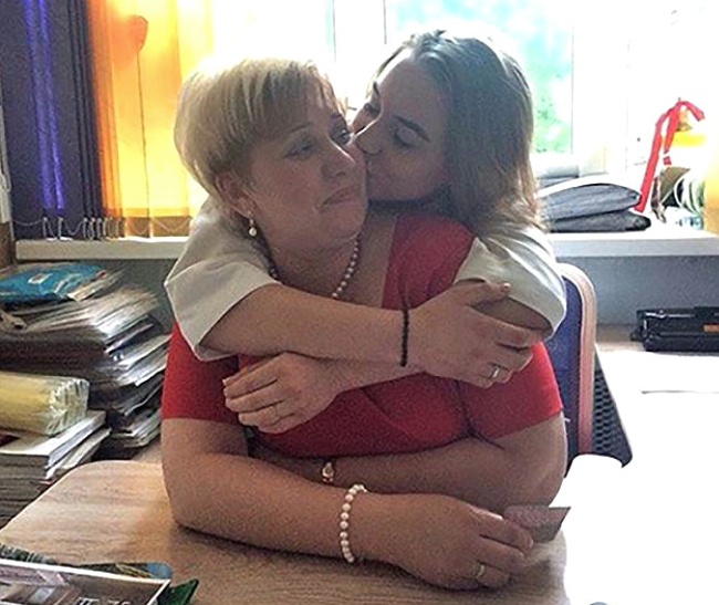 Kadın öğretmenle öğrencisinin skandal fotoğrafı ortaya çıktı - Resim: 2