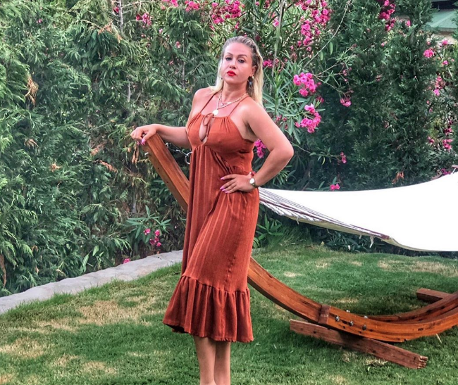 40 yaşındaki Yeliz Yeşilmen jakuzi pozlarını paylaştı! Sosyal medyaya damgasını vurdu - Resim: 3